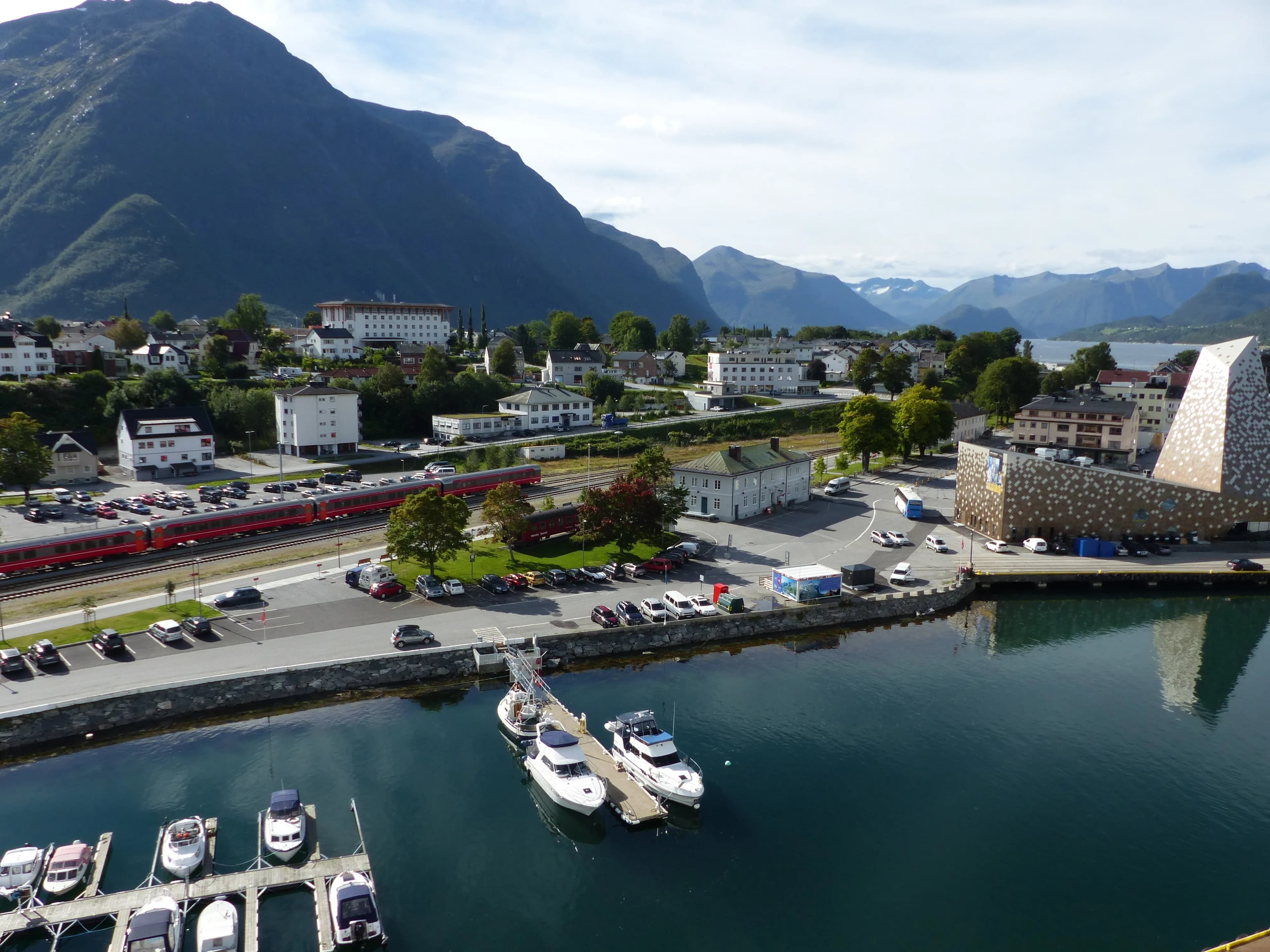 Andalsnes cruise port