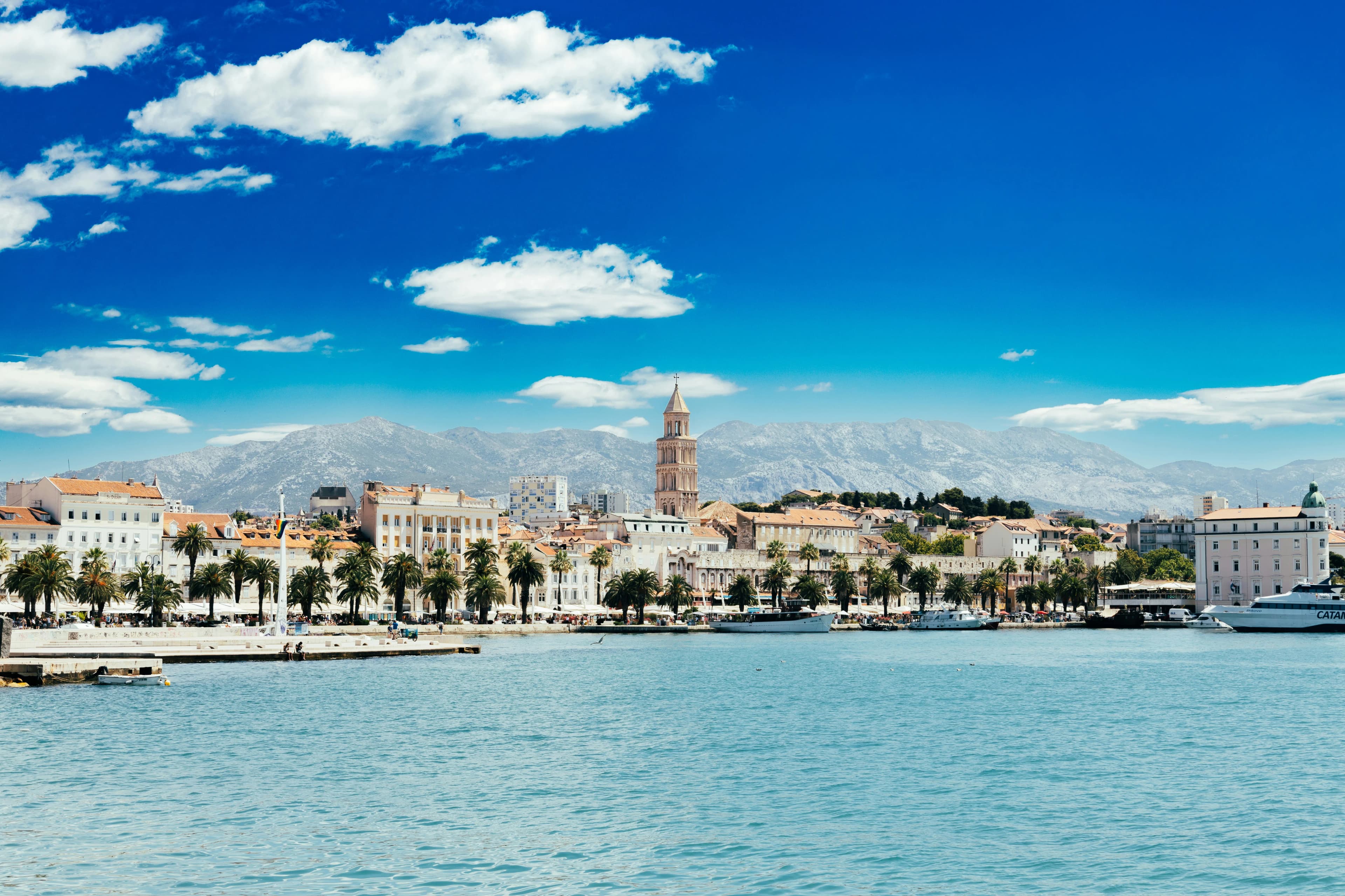 Split cruise port