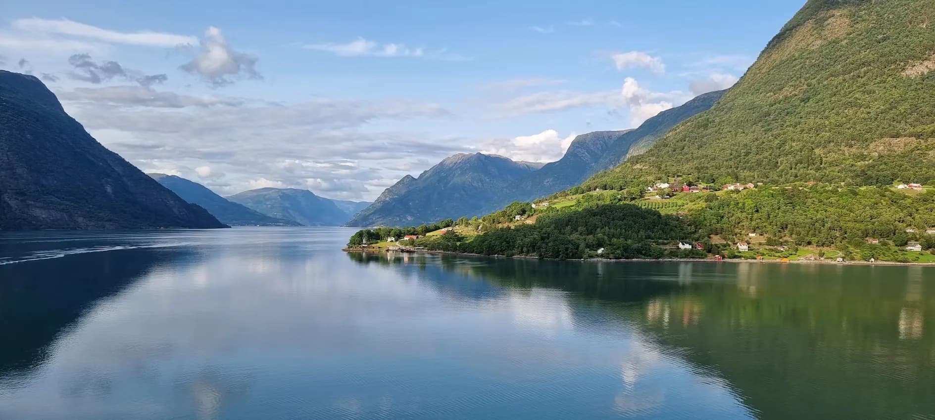 Skjolden cruise port